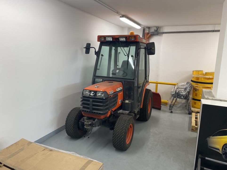 Maszyny do obróbki metalu i wyposażenie warsztatów-1